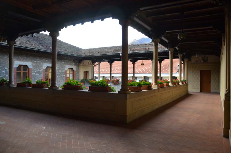 CH17-17-10-22-0131-GAB_7434